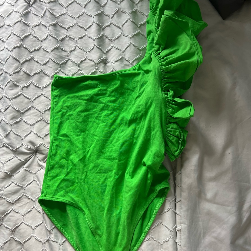 zara one shoulder ruffle body suit